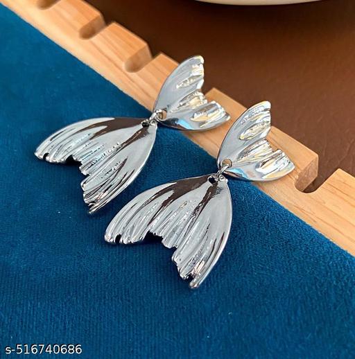 Silver Fish Tail Korean Earrings For Women Girls Korean Earring Fashion Western Earrings - amamestyle
