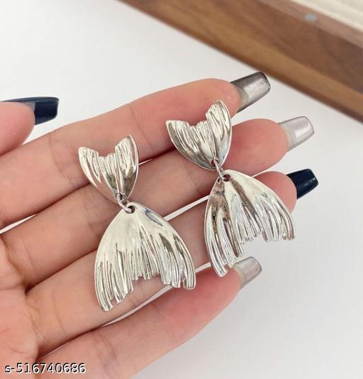 Silver Fish Tail Korean Earrings For Women Girls Korean Earring Fashion Western Earrings - amamestyle