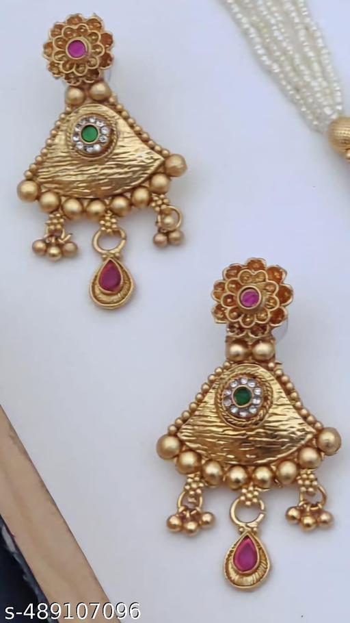 Traditional South Indian Lakshmi Necklace Set for Women & Girls. - amamestyle