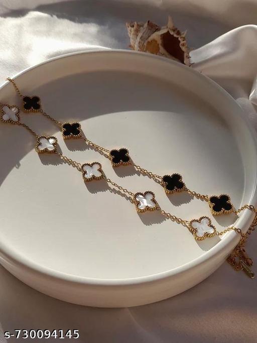 Trendy Clover Bracelet for Women – Stainless Steel Lucky Charm Bracelet with Adjustable Chain – Dailywear Stylish Bracelet Gift for Her - Aurafashion