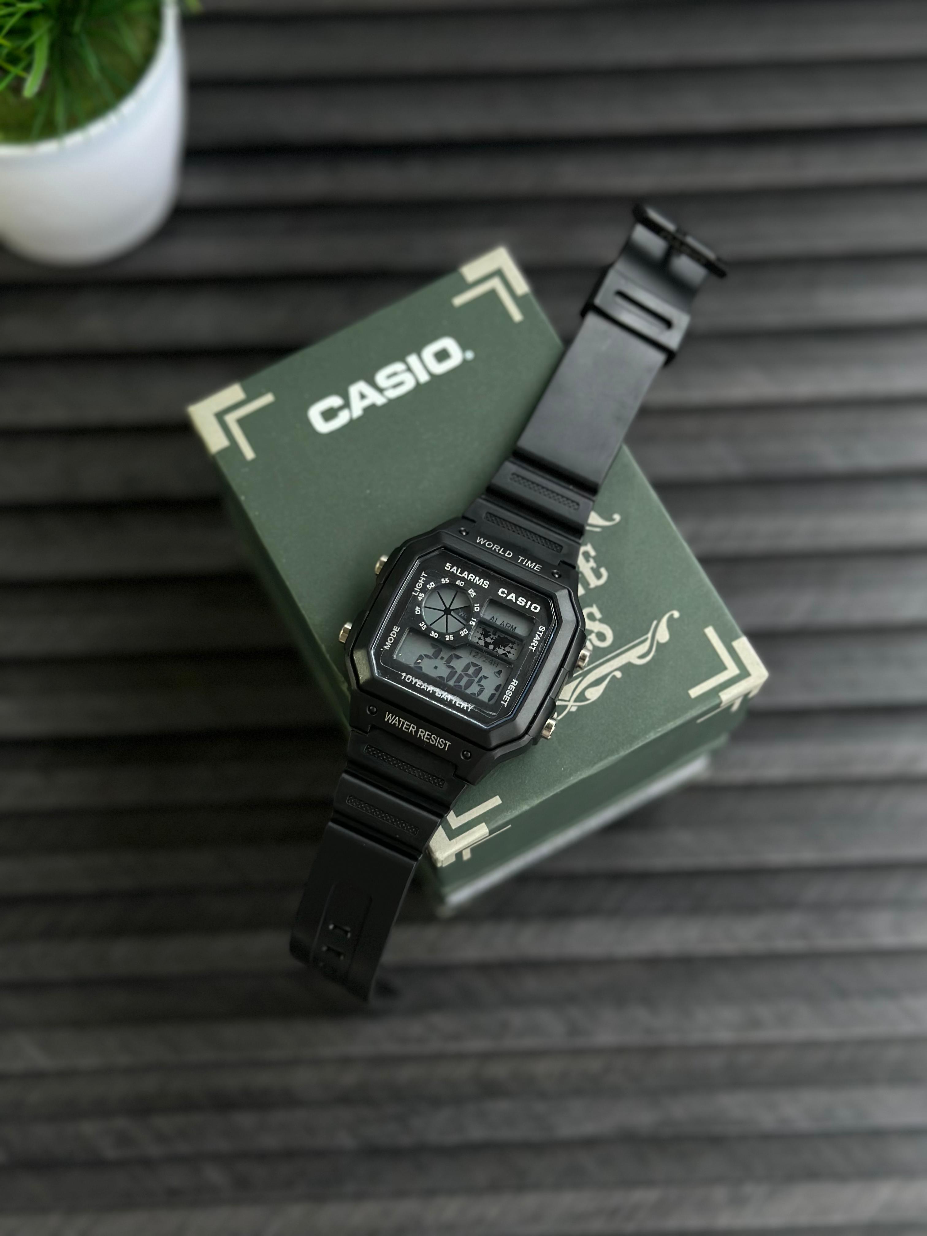 Casio illuminater  - Crispix 