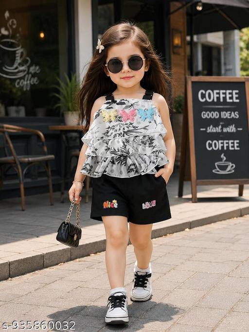 #Trendy ELEGANT BLACK & WHITE FLORAL GIRLS OUTFIT ✨  #girlsfashion #kidswear #stylishgirls #blackandwhitefashion #cutegirlsoutfit #littlefashionista #trendykidswear #summerstyle #partywear #casualfashion #toddlersfashion #fashionforkids #newarrival #cutekids #girlsclothing - roslyncart