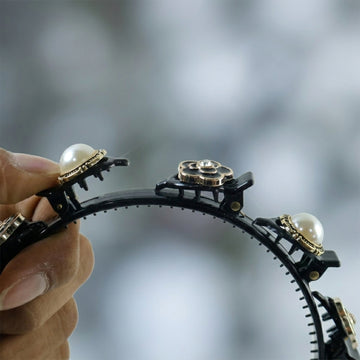 Stylish Fancy Pearl Design Hair Headband (1 Pc) - M Y V E L O R A