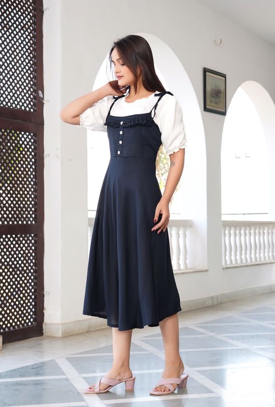 Femfit women black dungaree - M Y V E L O R A