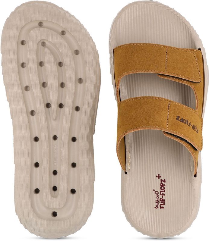 Walkaroo men sandals - M Y V E L O R A