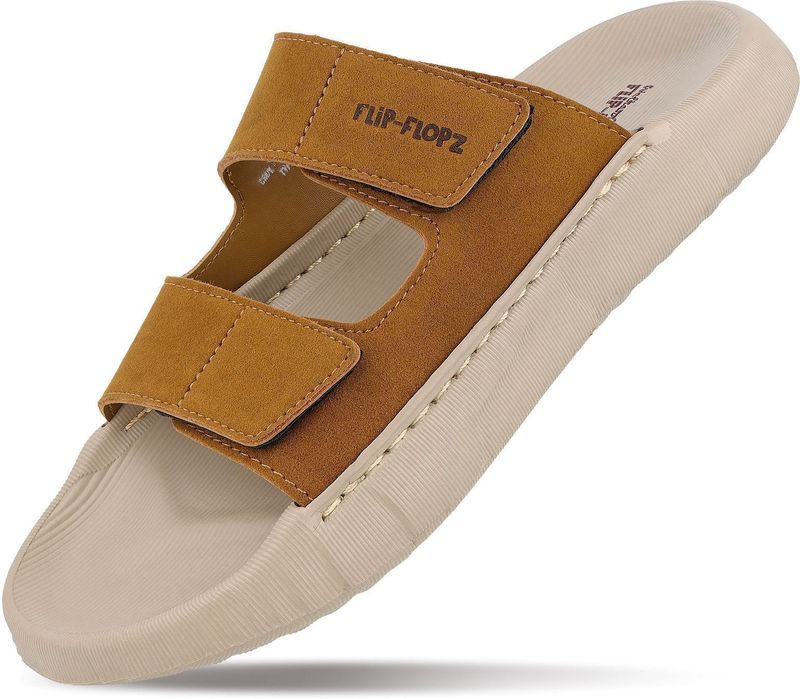 Walkaroo men sandals - M Y V E L O R A