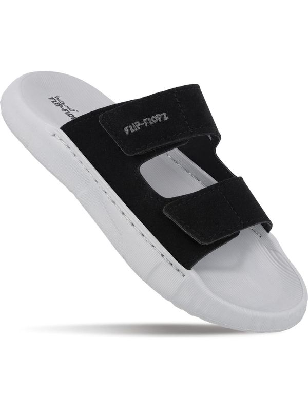 Walkaroo men sandals - M Y V E L O R A