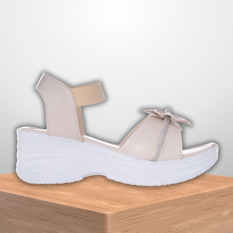 Cst lifestyle girls strap wedges - M Y V E L O R A