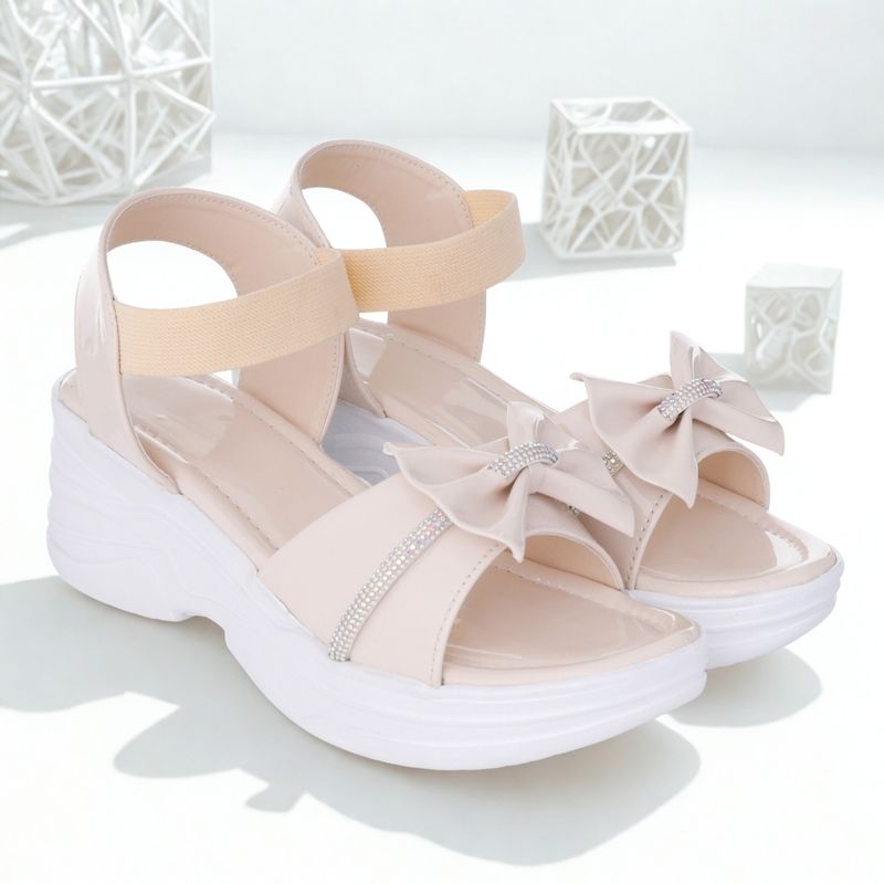 Cst lifestyle girls strap wedges - M Y V E L O R A
