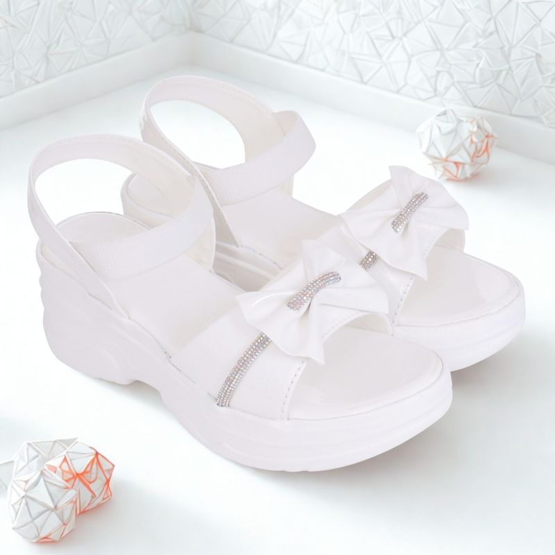 Cst lifestyle girls strap wedges - M Y V E L O R A