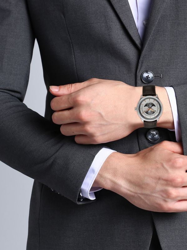 Titan titan stellar titan stellar quartz silver round dial men's watch / analog watch  - for men - M Y V E L O R A