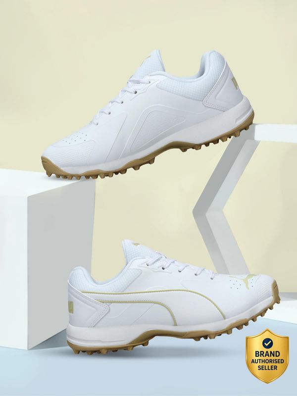 Puma ultra cricket shoes for men - M Y V E L O R A