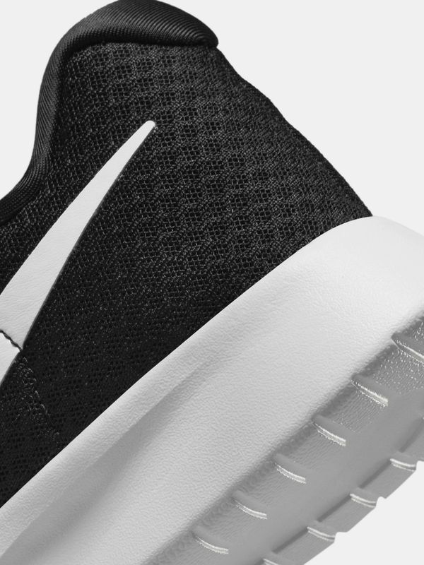 Nike wmns tanjun flyease sneakers for women - M Y V E L O R A