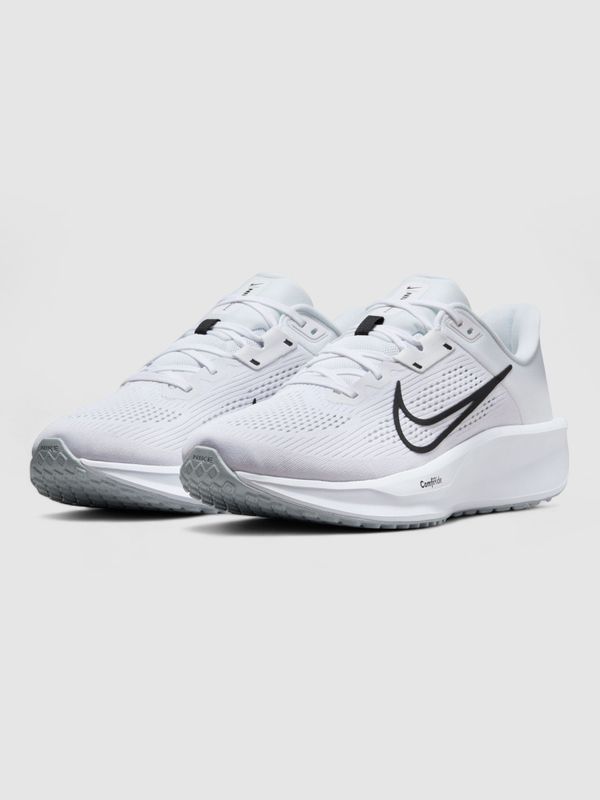 Nike quest 6 running shoes for men - M Y V E L O R A