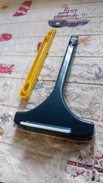2-in-1 Mesh Cleaning Brush & Wiper with Extended Handle – Window Cleaner - offerbuy