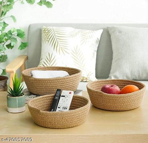 Attractive Bowls - Piktocart