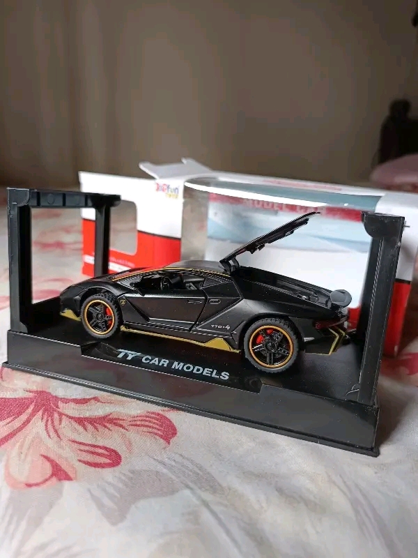 Lamborghini Car Toy Die-cast Metal Car Model Car Pull Back car Super car with Openable Doors with Sound and Light  - Shiva Nandhini 