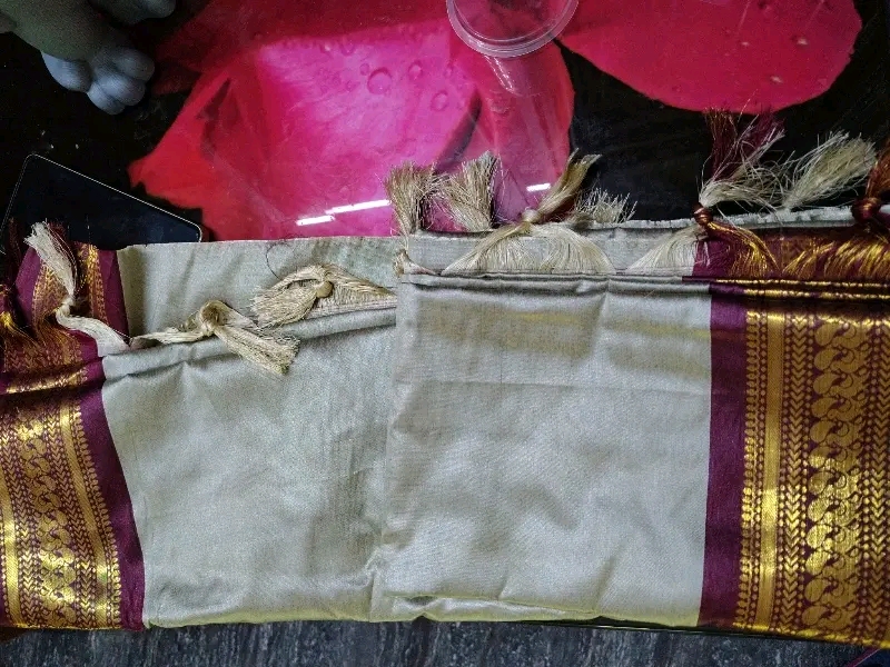 Plain Silk Saree - Shiva Nandhini 