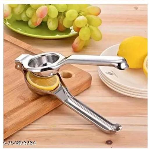 LEMON SQUEEZER For Kitchen Use - WYNAMIX store