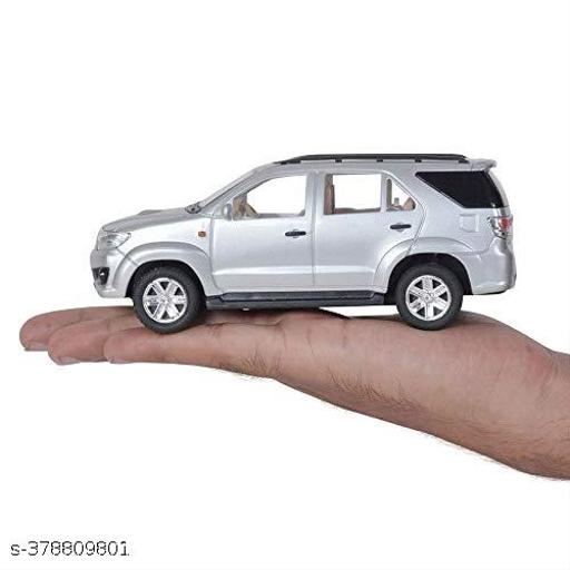 Fortuner car toy - WYNAMIX store