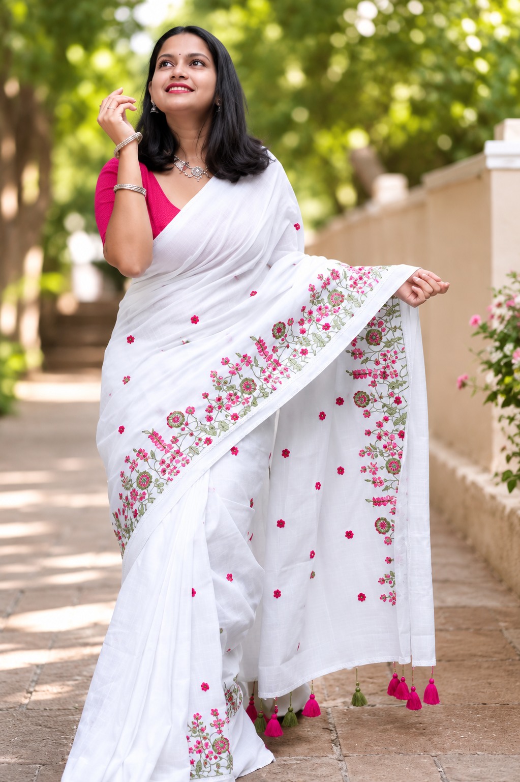 WHITE Cotton Saree with EMBORDARY Border - WYNAMIX store