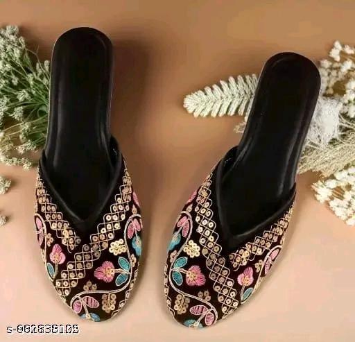 Tending woman  slipper There are many great products and home remedies for your beautiful feet - ZORA